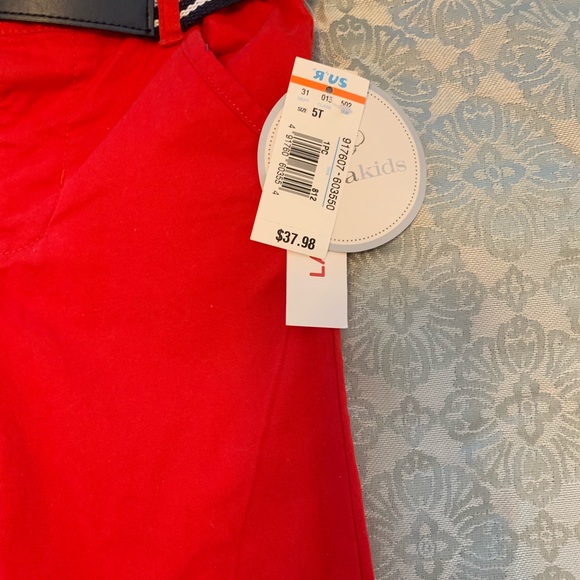Red pants and belt for little boy 5T - Picture 2 of 2